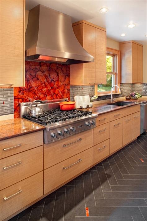 36 Colorful And Original Kitchen Backsplash Ideas - DigsDigs