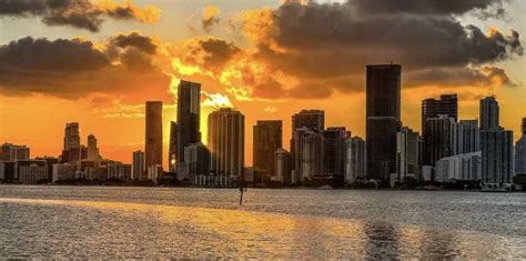 Miami: Sunset Cruise through Biscayne Bay and South Beach | GetYourGuide