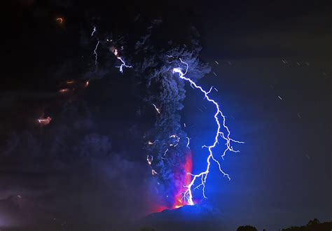 Calbuco Volcano: See 9 Stunning Photos From the Chilean Volcano | TIME