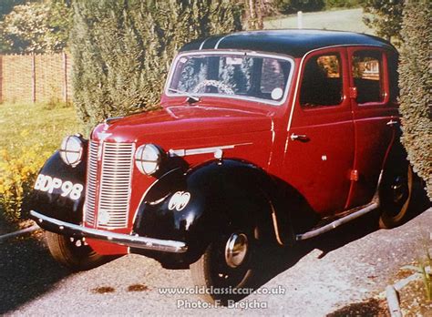 1939 Austin 8 saloon car.