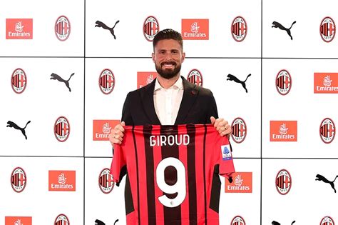 Official: AC Milan Sign Olivier Giroud From Chelsea To Be New No. 9 ...