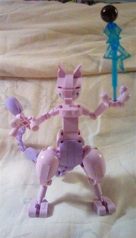 Pokémon Mega Construx Review: Mew VS Mewtwo Battle Set | Pokémon Amino