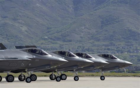 File:Flying in fours, Hill F-35s form up for combat training 160504-F-QT350-007.jpg - Wikimedia ...