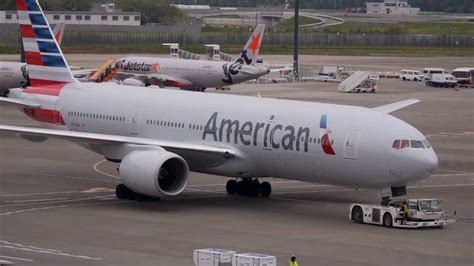 American Airlines Fleet Boeing 777-200/ER Details and Pictures