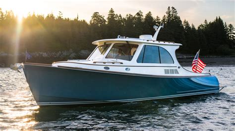 Tested: Hinckley Picnic Boat 40 - Power & Motoryacht