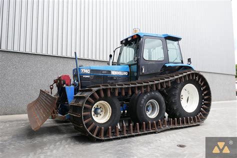 Delta Machinery | New Holland 7740 Tracks