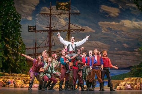 Laughter and romance with 'The Pirates of Penzance' | Classical MPR