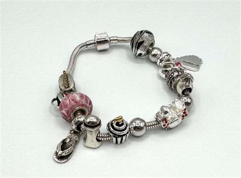 Silver Bracelet with 925 Charms - Piece by Piece