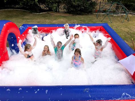 Inflatable Foam Pit Rental - Fun Party - Location de Mascotte et Jeux ...