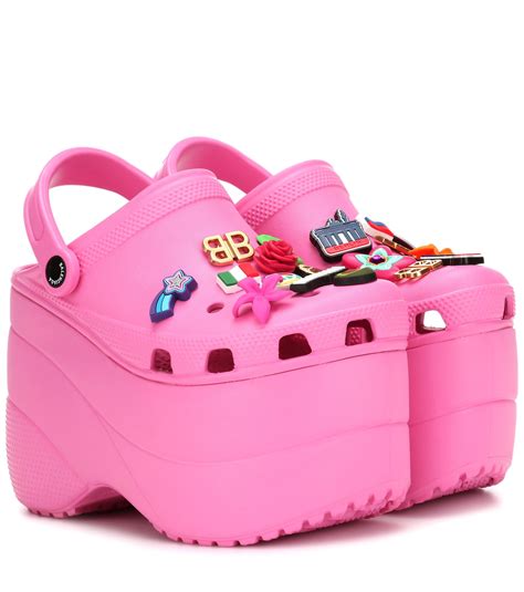 Balenciaga Platform Crocs in Pink | Lyst