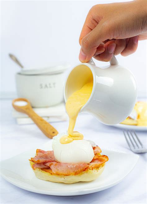 How to Make Hollandaise: 3 Ways | Two Plaid Aprons