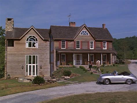 Tom Selleck house in Her Alibi movie (1) - Hooked on Houses