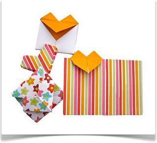 DIY hearts letter-folding links on Mommy G | Letter folding, Paper hearts, Origami star paper