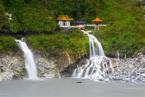 Eternal Spring SHRINE, Taroko National Park, Taiwan Editorial Image - Image of beauty, 20181012: ...