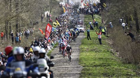 "Paris-Roubaix 2021: The Hellish Battle on the Cobblestones" - World ...