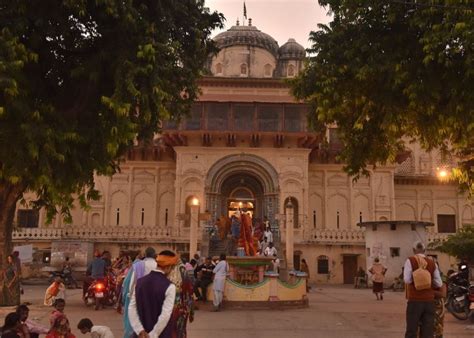 Kanak Bhawan Temple Ayodhya Info History Architecture Photos