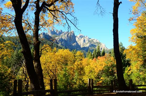 Castle Crags State Park ~ scenic hiking, fall colors, easy access | A Note From Abroad