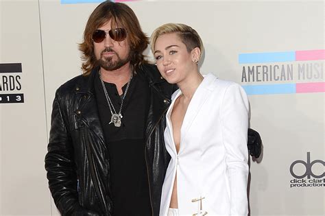 Watch Miley Cyrus, Dad Billy Ray Jam Together in 'Carpool Karaoke'