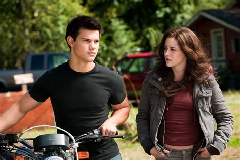 Eclipse Costumes Mostly Bella: Bella at school with Edward, Jacob, and the Motorcycle