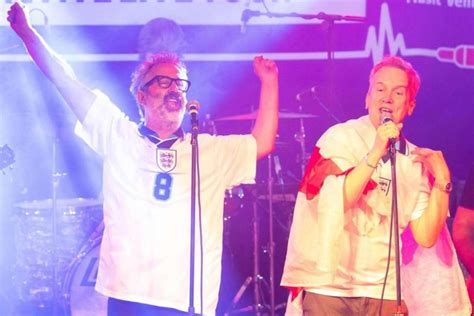 'Three Lions on a sleigh!': Baddiel and Skinner release World Cup song | Flashscore.co.uk