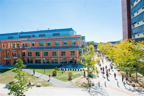 College to welcome more than 2,000 first-year and transfer students ...