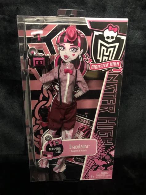 MONSTER HIGH DRACULAURA Newspaper Club Mattel Fashion Pack NEW NIB Rare ...