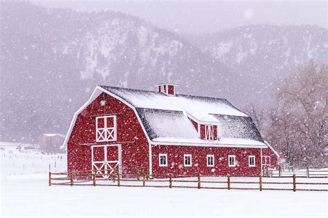 Beautiful red barn in the snow | Barn pictures, American barn, Old barns