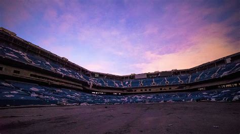 Pontiac Silverdome - ABC7 Los Angeles