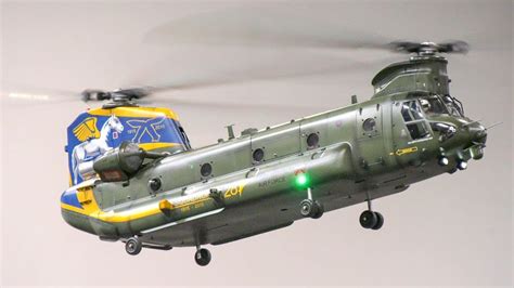 AWESOME RC SCALE MODEL HELICOPTER BOEING-VERTOL CH-47, 42% OFF