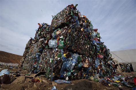 World's plastic waste could bury Manhattan 2 miles deep - Chicago Tribune