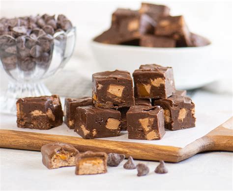 Milky Way Fudge - The Itsy-Bitsy Kitchen