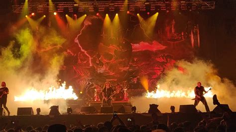 Slayer - Hell Awaits (Live Athens 13/7/2019) - YouTube