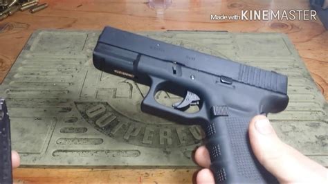 Airsoft Glock 19 Gen 4 Tabletop Review w/ real gun comparison - YouTube