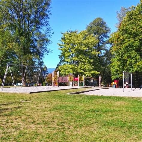 Sunnyside Park Playground - Vancouver Playgrounds