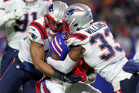 Personnel usage reflects Patriots’ defensive struggles against Bills - Pats Pulpit