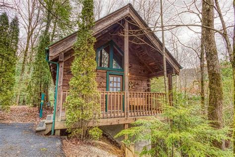 Cheap Gatlinburg Cabins for 2