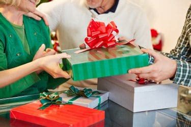 8 Fun Family Gift Exchange Ideas - White Elephant Rules