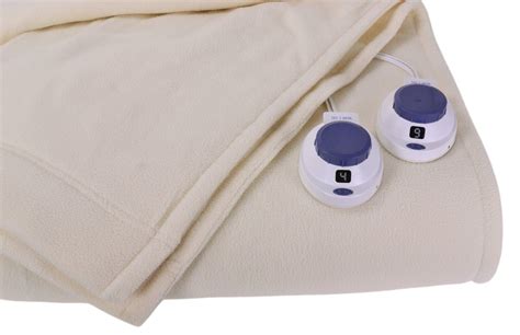 5 Best Queen Size Heated Blanket - The maximum comfort and warmth for you - Tool Box