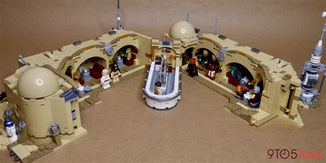 LEGO Mos Eisley Cantina: Hands-on with 2020's largest set - 9to5Toys