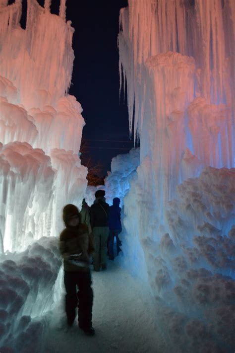 Photography – Ice Castles in Midway Utah | Sixteen Small Stones