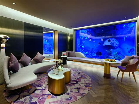 5 Underwater Hotel Rooms Where You Can Sleep With the Fishes (Literally)