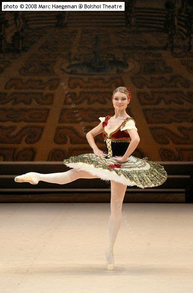 Bolshoi Ballet - Grand Pas Classique from Paquita | Ballet costumes, Ballet russe, Ballet beautiful