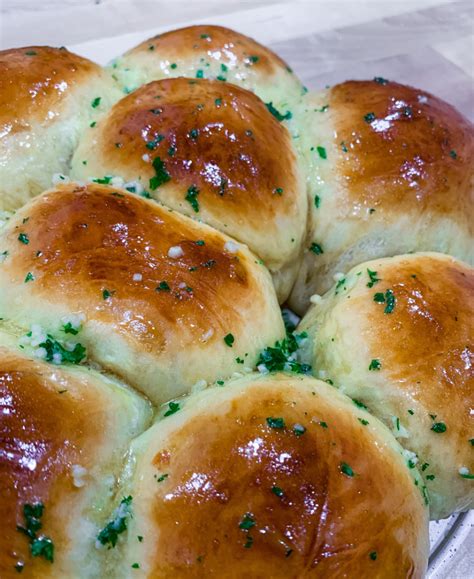 Milk Bread Dinner Rolls - Jenniabs