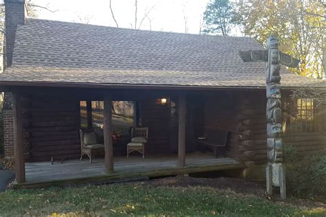 Rustic Cabin in Blue Ridge Mountains, Virginia