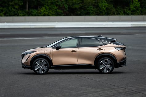 Nissan’s New 2022 Ariya All-Electric SUV Targets Semi-Luxury EV Market - Forbes Wheels