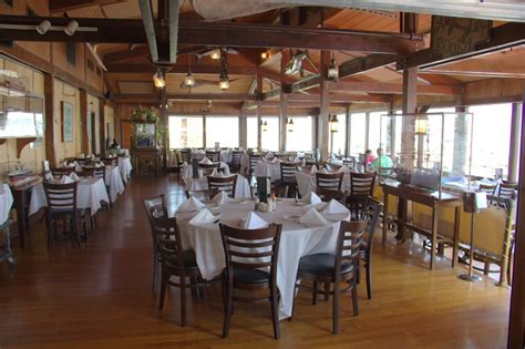 Bahrs Landing Seafood Restaurant & Marina Highlands, NJ – See-Inside ...