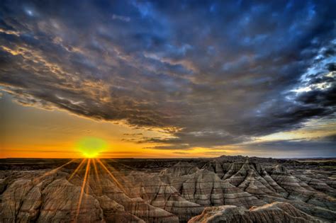 Dakotagraph: Badlands sunrise