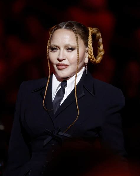 Madonna unrecognizable during Grammys speech: 'That can't be her?'