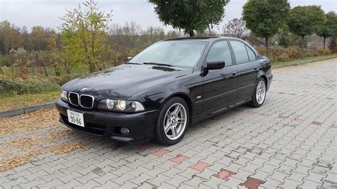 BMW 525i E39 specs, performance data - FastestLaps.com