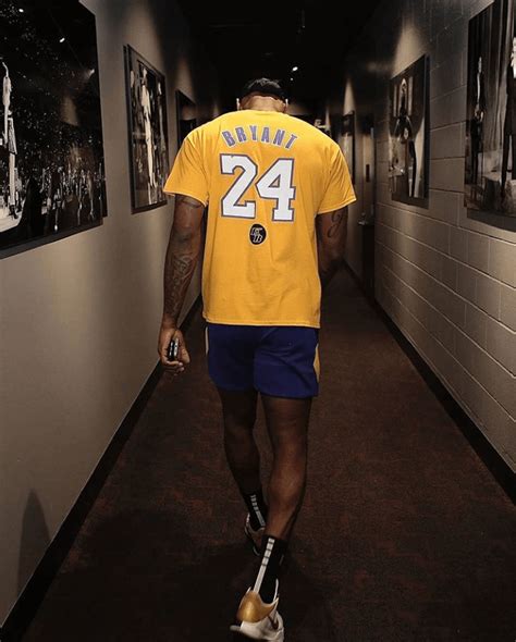 2/1/20 Picture of Lebron before Kobe tribute game : r/lakers